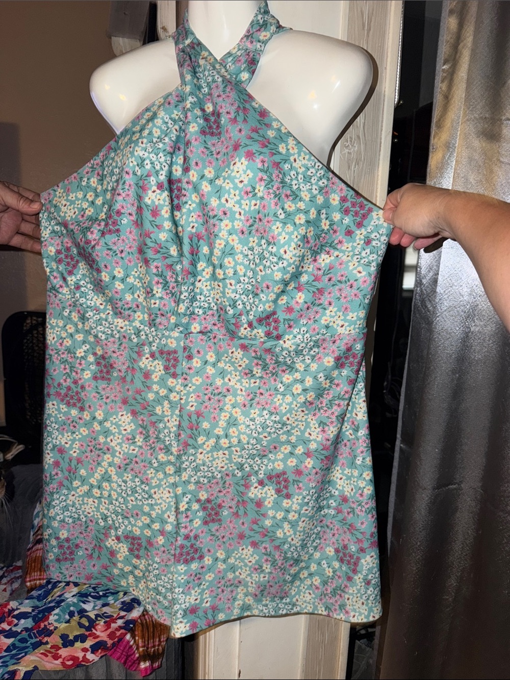 Women’s BCBG PARIS Floral Halter A-Line Romper in teal green size XL EX COND